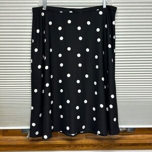 Van Heusen NWT Black and White Polka Dot Skirt Size 18
